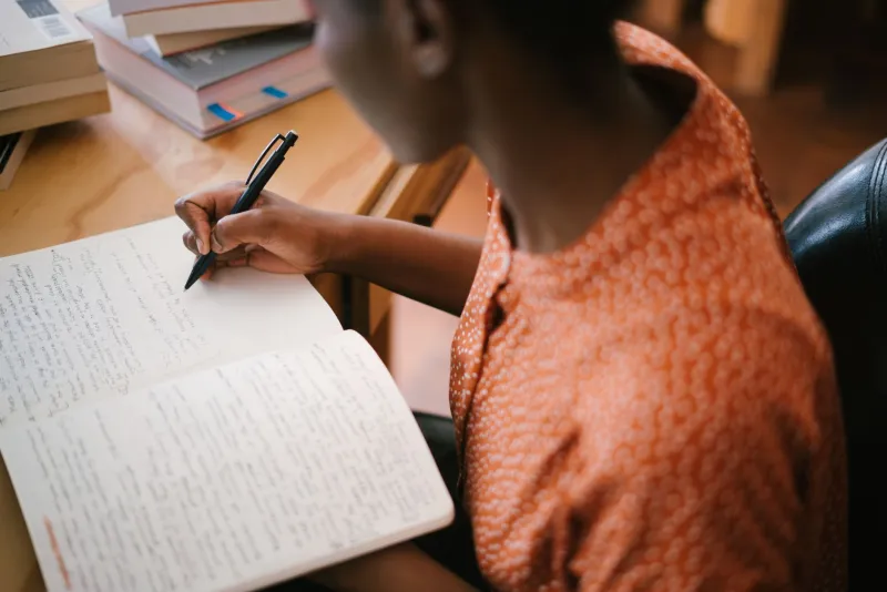 Ten Minutes a Day: The Micro-Habits That Quietly Separate Future Executives from Everyone Else